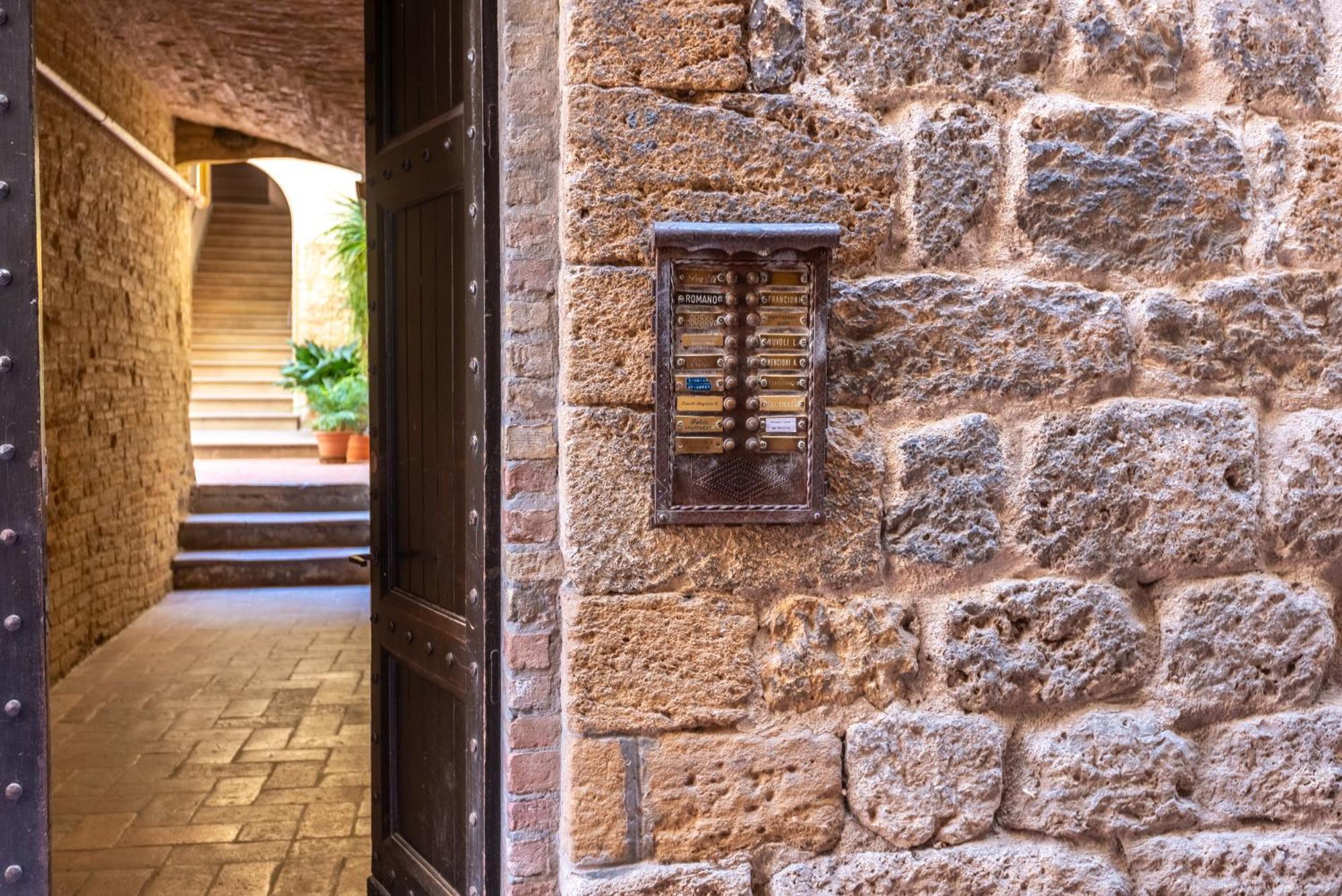 Il Teatro Apartment San Gimignano Exterior foto